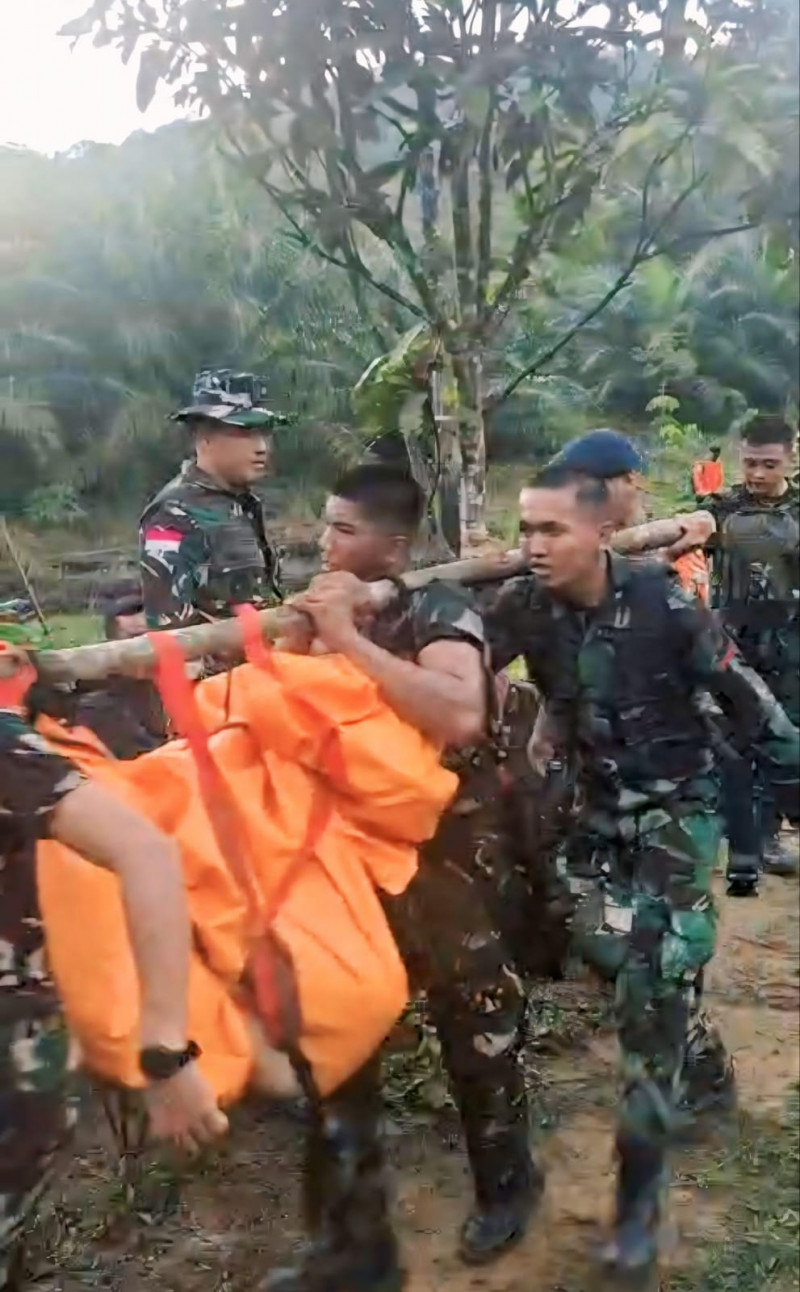 Helikopter Airbus H130 Jatuh di Sekadau, TNI AD Kerahkan 209 Personel untuk Pencarian dan Evakuasi