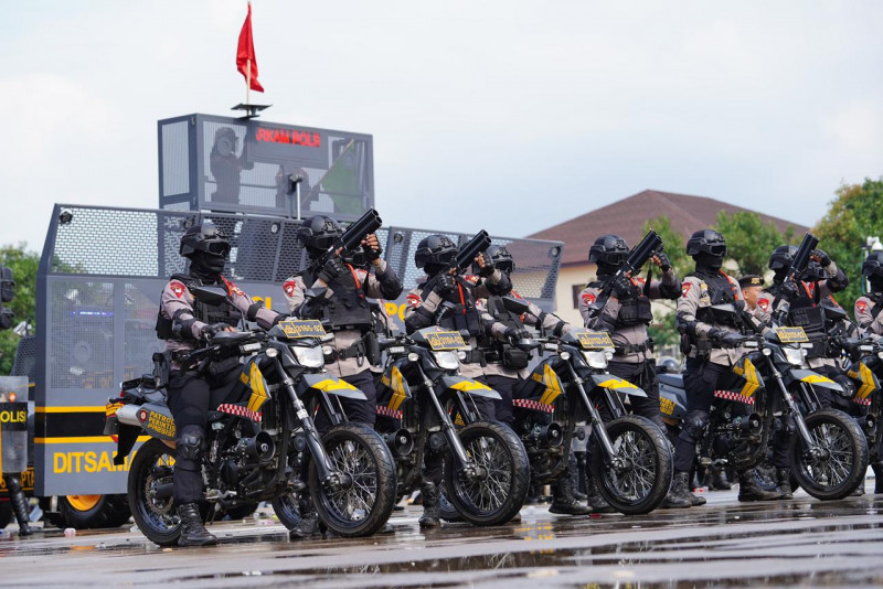 Polri Peragakan Model Pelayanan Unjuk Rasa Terbaru Pada Apel Kasatwil 2025,Dirsamapta: Semua Tindakan Harus Sesuai Prosedur dan Berbasis HAM