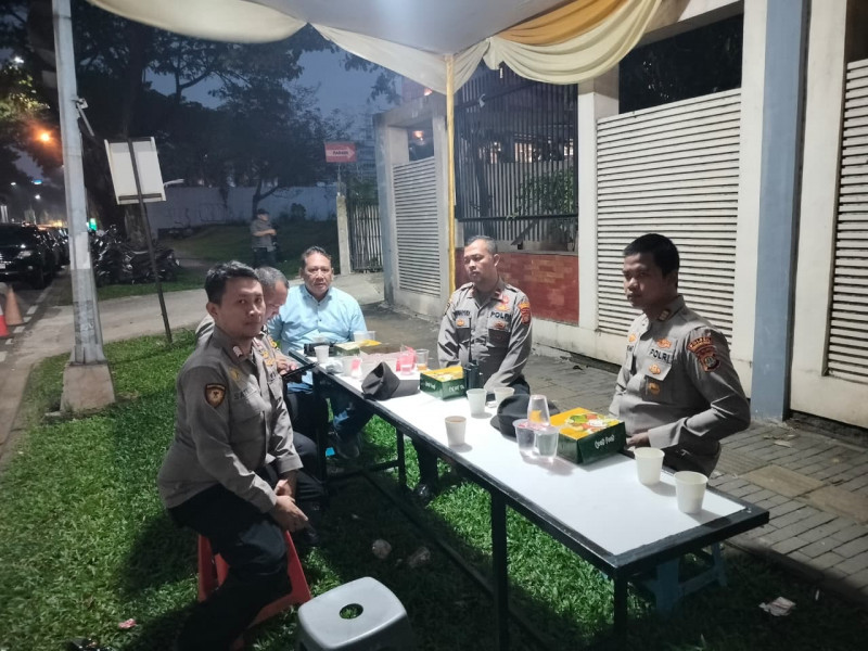 Polsek Jatisampurna Amankan Perayaan Misa Kamis Putih di Gereja Stanislaus Kostka, Berjalan Aman dan Kondusif