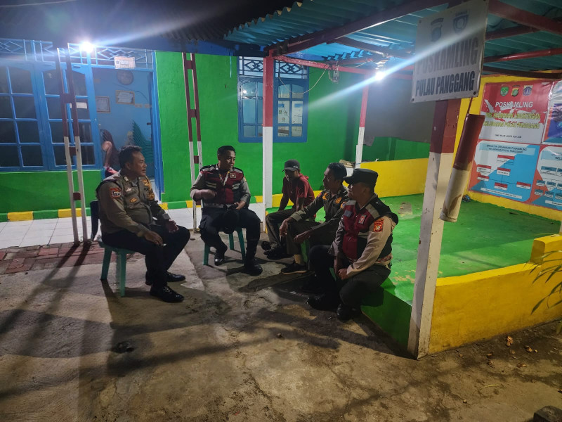 Polsek Kepulauan Seribu Utara Gelar Patroli Malam Gabungan TNI, Satpol PP, Potmas, Perkuat Siskamling dan Antisipasi Guantibmas