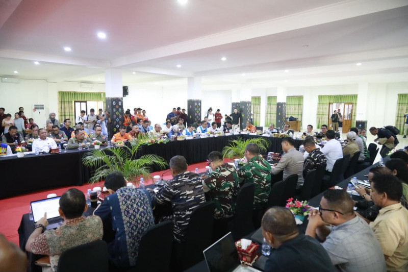 Polri dan Pemerintah Percepat Penanganan Dampak Gempa M 7,7 di Flores
