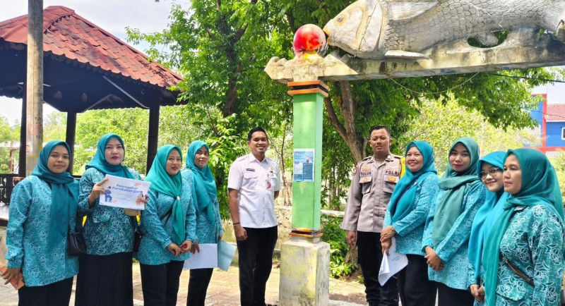 Bhabinkamtibmas Pulau Lancang bersama PKK Sosialisasikan bahaya Pernikahan dini kepada warga Kepulauan Seribu Selatan