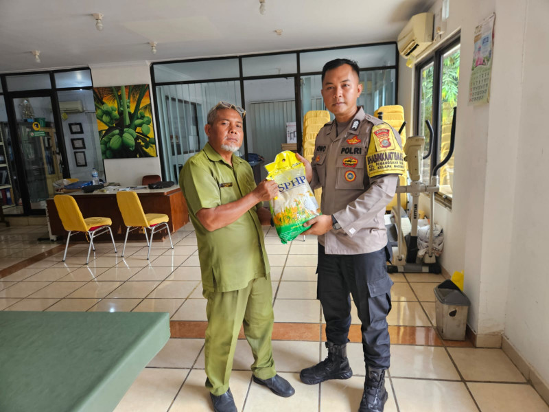 Polsek Kelapa Gading Gelar Gerakan Pangan Murah, Wujud Kepedulian Polri Bantu Warga Hadapi Kenaikan Harga