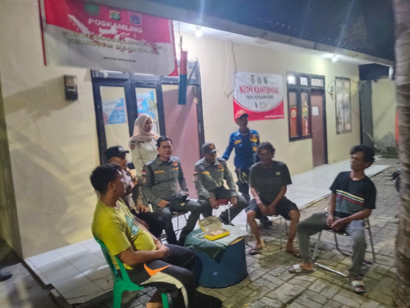 Kapolres Kepulauan Seribu Gencarkan Siskamling di Pulau-Pulau Tegaskan : Jaga Laut, Jaga Jakarta+