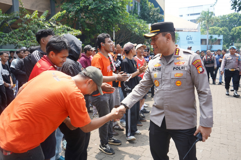 Polres Metro Jakarta Utara Kawal Keberangkatan Ratusan Jakmania Menuju GBK, Utamakan Keamanan dan Sportivitas