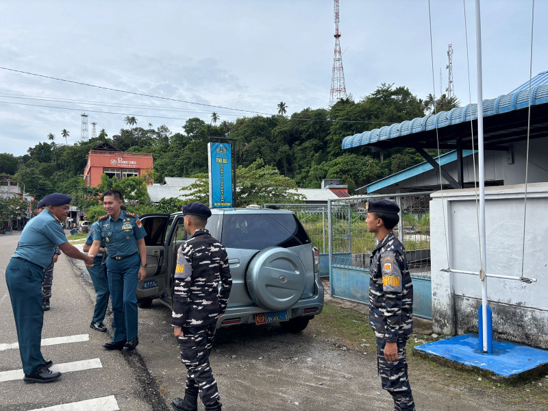 Danlanal Simeulue Laksanakan Kunjungan Kerja Ke Posal Tapak Tuan Tinjau Patkamla l-1-67/PMC dan Jalin Silaturahmi Dengan Forkopimda Aceh Selatan