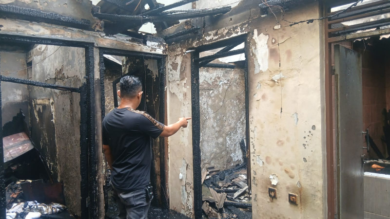 Polsek Koja Selidiki Rumah Tinggal Terbakar di Koja, Diduga Akibat Korsleting Listrik
