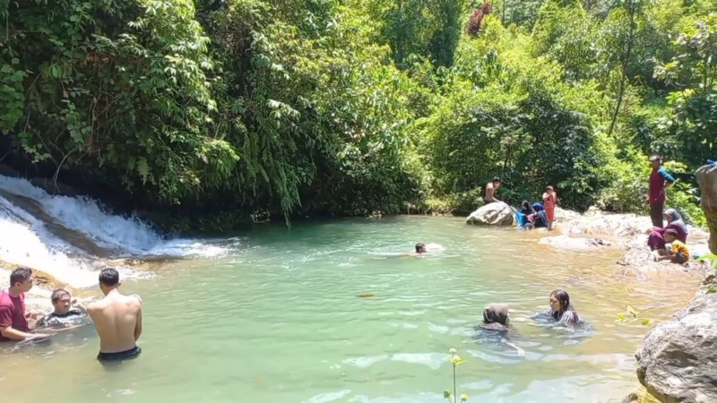 Libur Lebaran Bawa Sukacita di Aceh, Air Terjun 7 Tingkat Jadi 