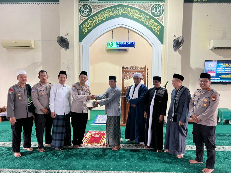 Ditbinmas Polda Metro Jaya Gelar Jumat Keliling di Masjid Al Furqon Bekasi, Perkuat Cooling System dan Silaturahmi dengan Masyarakat