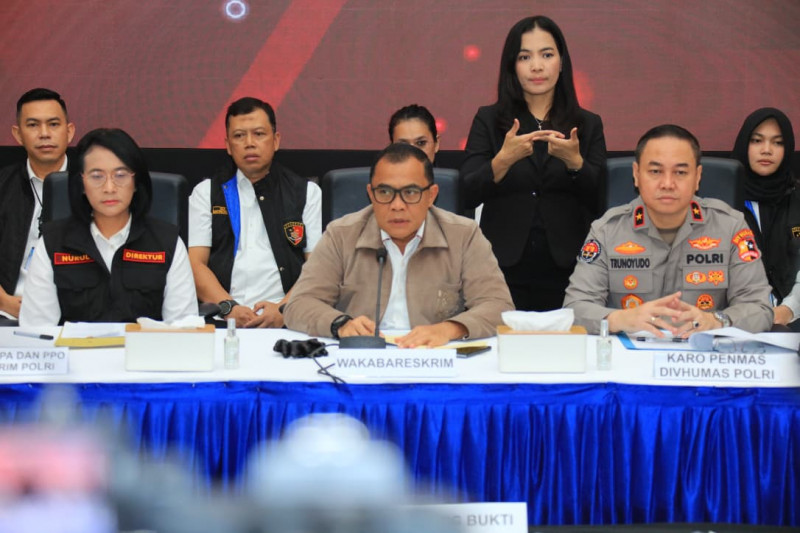 Polri Bongkar Jaringan Nasional Perdagangan Bayi, 12 Tersangka Ditangkap dan 7 Bayi Diselamatkan