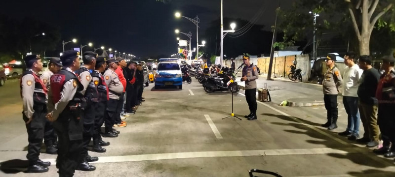 Antisipasi Gangguan Kamtibmas Malam Minggu Polsek Kelapa Gading Gelar Apel KRYD