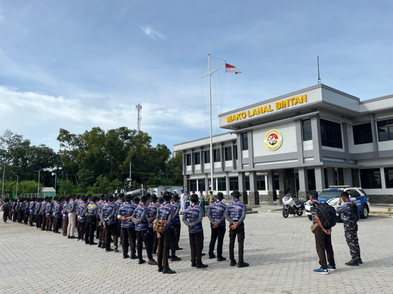Lanal Bintan Sambut Kedatangan Peserta Pembinaan Pembentukan Karakter Maritim (PPKM) Tahun 2025