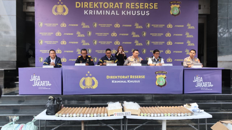 Polda Metro Jaya dan Bea Cukai Gagalkan Penyelundupan Merkuri di Tanjung Priok
