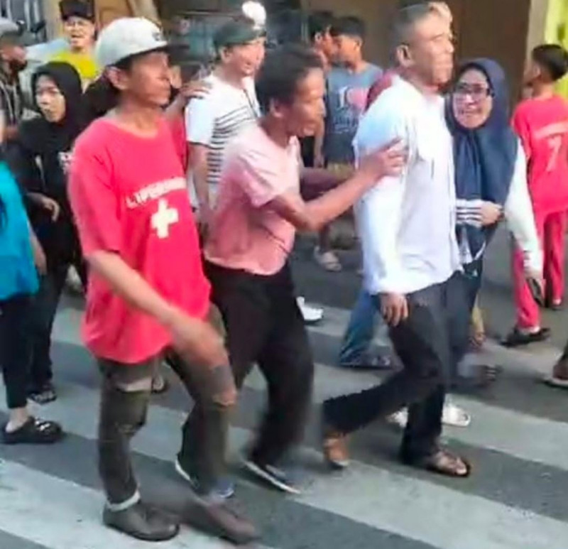 Dedi Irawan Unggul Tipis, Resmi Jabat Ketua RW 12 Kalibaru Periode 2025 - 2030