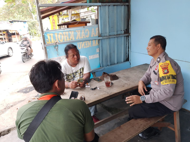 Antisipasi Gangguan Kamtibmas, Bhabinkamtibmas Polsek Bantargebang Gencarkan Patroli Dialogis di Mustikasari