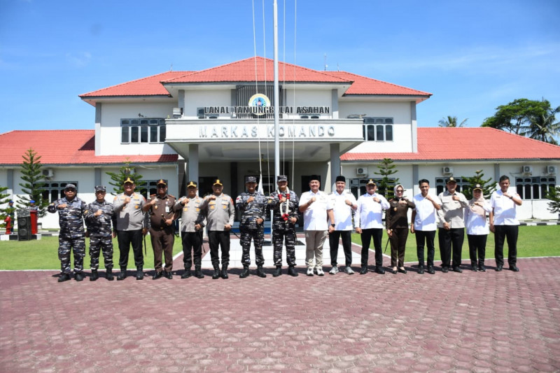 Wujudkan Sinergitas TNI AL dan Pemerintah Daerah Komandan Kodaeral l Laksanakan Kunjungan Kerja di Wilayah Tanjung Balai Asahan