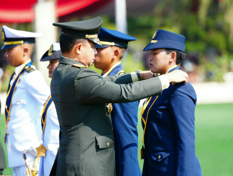 Panglima TNI Lantik 734 Perwira Prajurit Karier TNI TA 2026