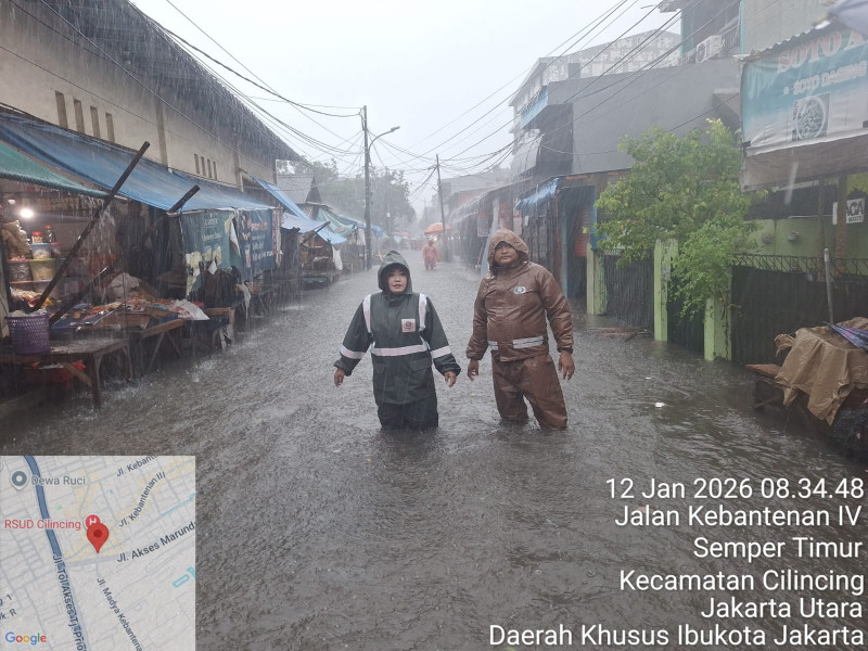 Banjir Rendam Sejumlah Wilayah di Cilincing, Polisi Lakukan Monitoring dan Pengaturan Lalu Lintas