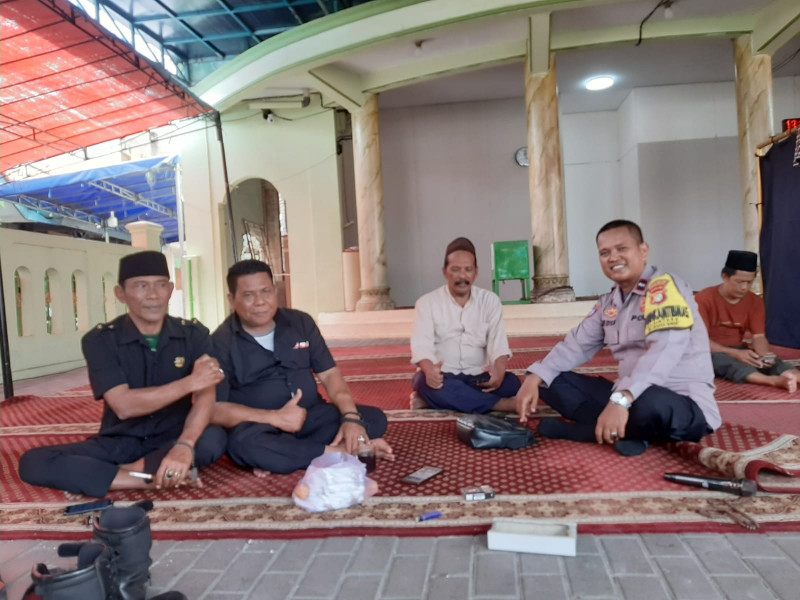 Polri Hadir di Tengah Masyarakat, Masjid Al Ikhlas Bintara Terima Bantuan Renovasi