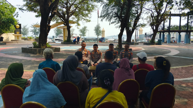 Kapolres Kepulauan Seribu Gelar Jumat Curhat dan Jaga Jakarta On The Spot di Pulau Tidung, Ajak Warga Aktif Jaga Kamtibmas