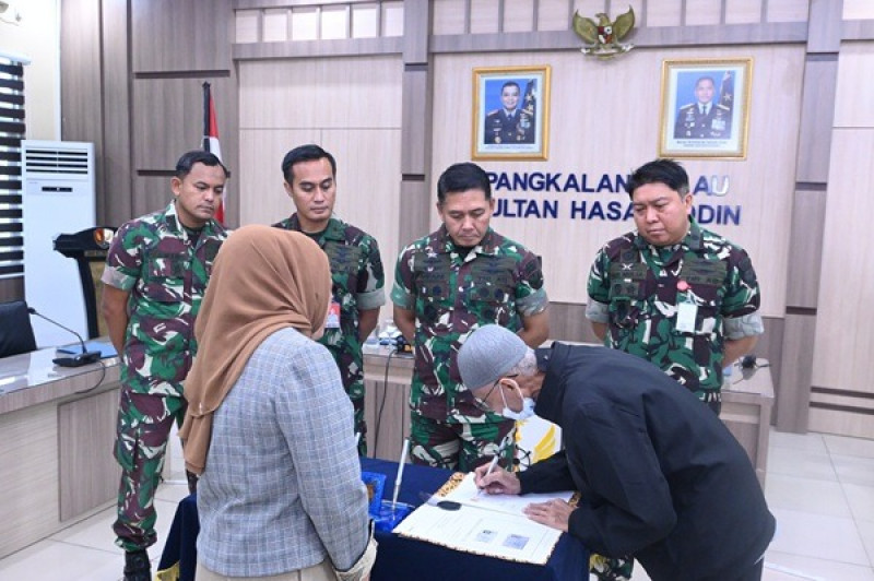 Danlanud Sultan Hasanuddin Saksikan Tahap Akhir Pelepasan Hak Tanah Pengganti Aset TNI AU Becakayu