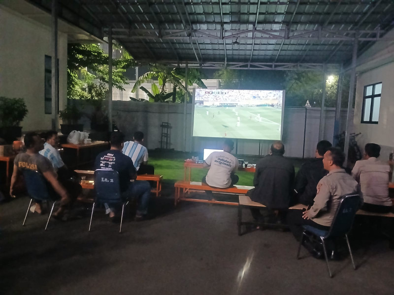 Polsek Kelapa Gading Gelar Nobar Final Piala Dunia 2026 Bersama Potmas, Perkuat Sinergi Jaga Kamtibmas