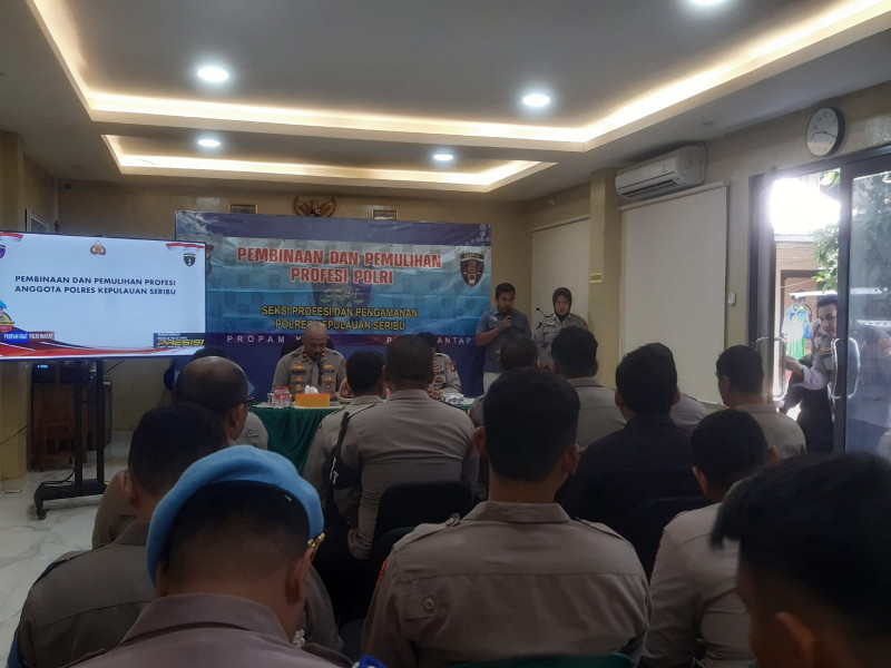 Wakapolres Kepulauan Seribu Pimpin Pembinaan dan Penyuluhan Profesi Polri di Aula Wicaksana Laghawa