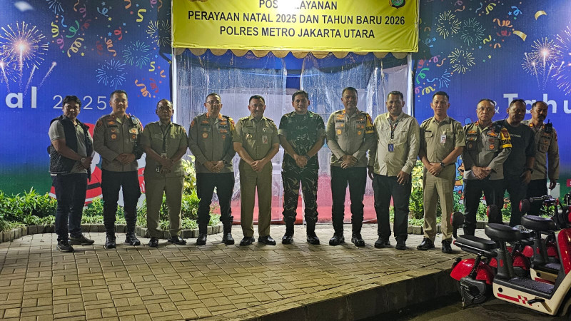 Kapolres Metro Jakarta Utara Tinjau Pos Pengamanan Ancol, Pastikan Kesiapan Nataru 2025