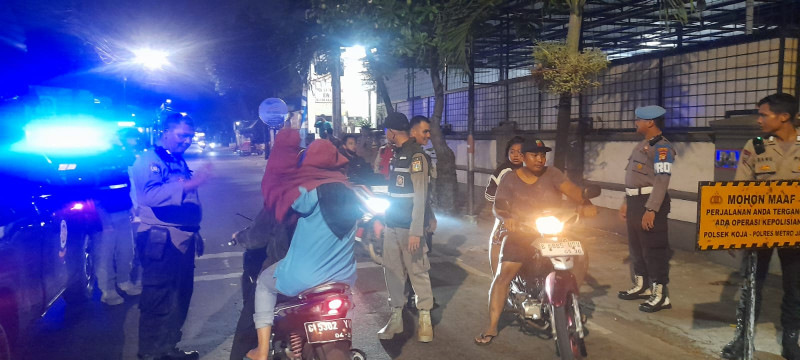 Polsek Koja Gelar Patroli KRYD untuk Antisipasi Tawuran dan Kejahatan Jalanan