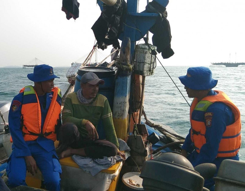 Jakarta On The Spot, Satpolairud Polres Kepulauan Seribu Sosialisasikan Layanan Polisi 110 dan Ajak Nelayan Tolak Alat Tangkap Terlarang