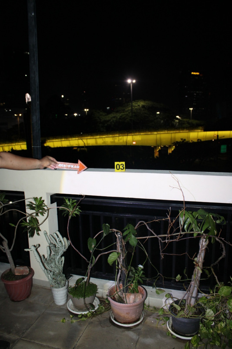 Perempuan Meninggal Dunia Jatuh dari Lantai 4 Rumah Kost di Tanah Abang, Polisi Dalami Keterangan Saksi dan Agen Penyalur