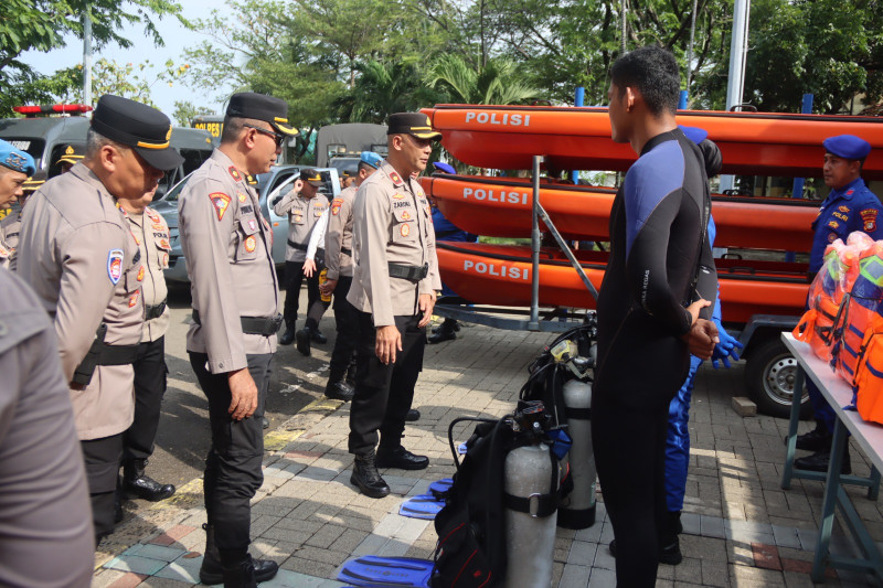Polres Kepulauan Seribu Gelar Apel Siaga Bencana di Marina Ancol, Pastikan Kesiapan Personel dan Peralatan Hadapi Potensi Cuaca Ekstrem