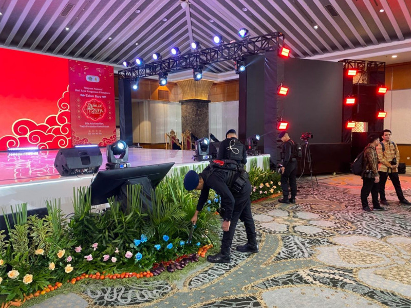 Brimob PMJ Pastikan Keamanan Perayaan Imlek 2577 Kongzili di Hotel Grand Sahid Jaya