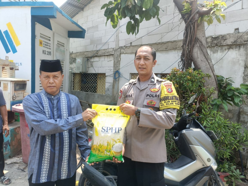 Polsek Kelapa Gading Bersama Bulog Gelar Gerakan Pangan Murah Bantu Warga Dapatkan Beras Terjangkau
