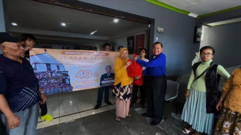 Sambut HUT ke-40 dan Paskah, GPI Plumpang Gelar Donor Darah dan Bagi Sembako