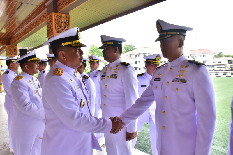 Panglima Kolinlamil Terima Laporan Kenaikan Pangkat Prajurit, Momen Penuh Kebanggaan dan Hari