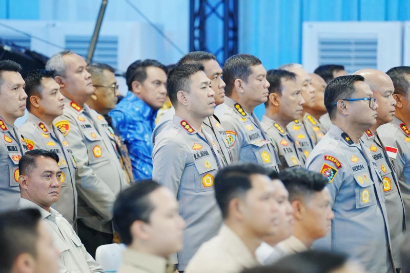 Kapolres Metro Tangerang Kota Raih Satyalencana Wira Karya dari Presiden