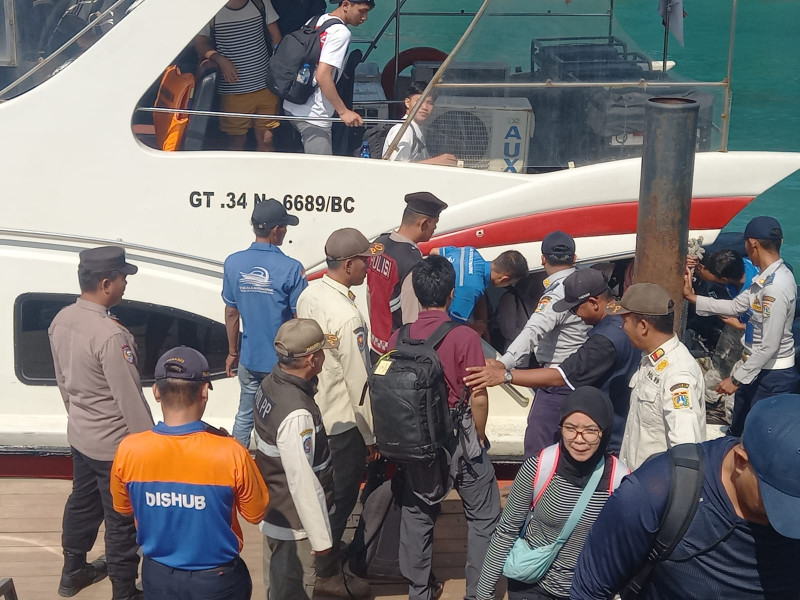 Jakarta On The Spot, Polres Kepulauan Seribu Perkuat Pelayanan Humanis di Dermaga dan Ajak Masyarakat Manfaatkan Layanan Polisi 110