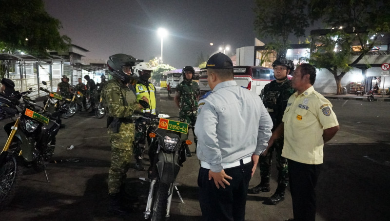 Dandim 0502/Jakarta Utara Turun Langsung Pimpin Patroli Malam, Cegah Kriminalitas Jalanan