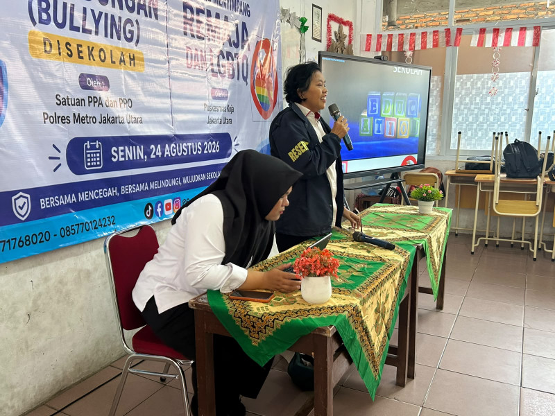 Polisi Sosialisasikan Dampak Bullying di SMP Al Irsyad Al Islamiyah Jakarta Utara