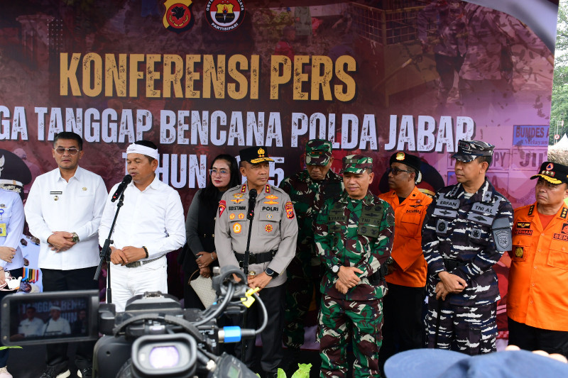 Komandan Lanal Bandung Beserta Prajurit Hadiri Apel Siaga Tanggap Bencana Tingkat Polda Jabar Tahun 2025