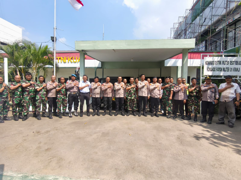 Jaga Jakarta On The Spot Kapolsek Bekasi Selatan, Bekasi Barat, dan Medan Satria Perkuat Sinergitas TNI–Polri Melalui Kunjungan ke Koramil 01 Kranji
