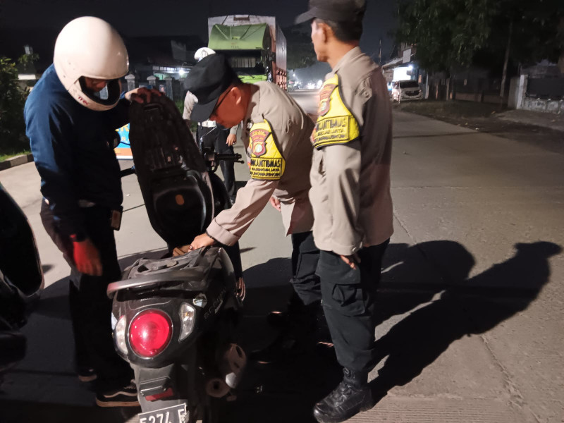 Jaga Jakarta Jaga Bekasi, Polsek Tambun Selatan Perkuat Patroli Malam di Wilayah Tambun Utara