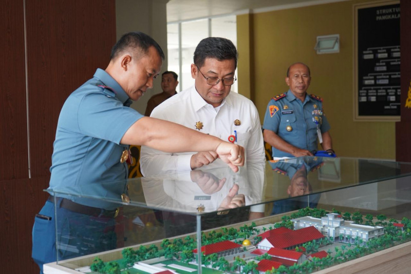 Perkuat Pertahanan dan Ekonomi Maritim, Sekda Provinsi Riau Laksanakan Kunjungan Kerja Ke Mako Lanal Dumai