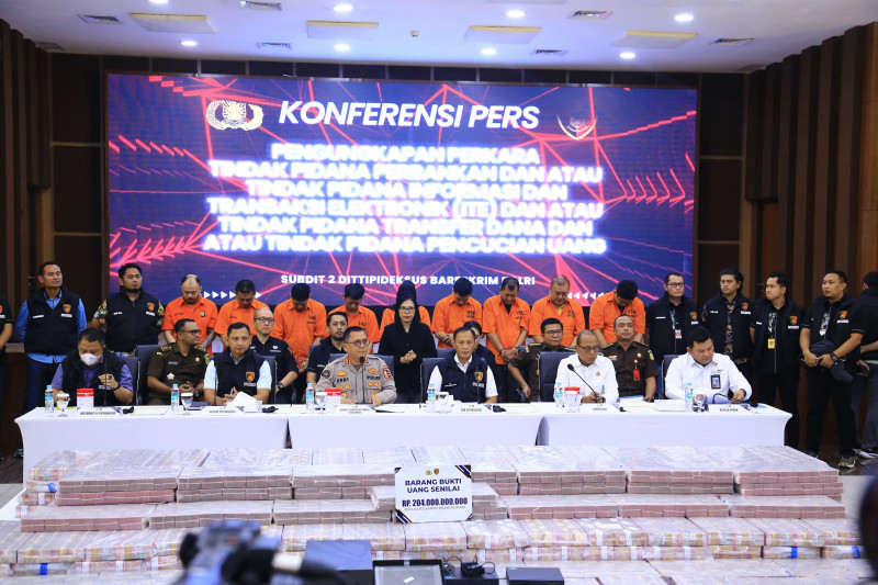 Bareskrim Polri Ungkap Kasus Sindikat Pembobolan Rekening Dormant Senilai 204 Miliar, 9 Tersangka Diamankan