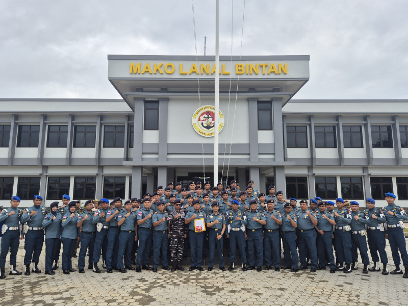 Penghargaan Untuk Prajurit Berprestasi : Tegas Menjaga Laut, Melindungi Rakyat