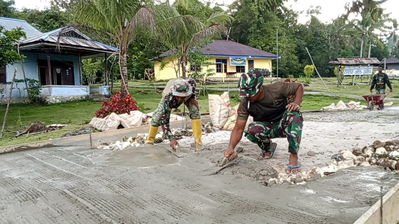 TMMD Ke-129 hari ke 2 TA 2026 pembuatan Jalan Cor di Kampung Sesor, Tingkatkan Akses dan Kesejahteraan Masyarakat