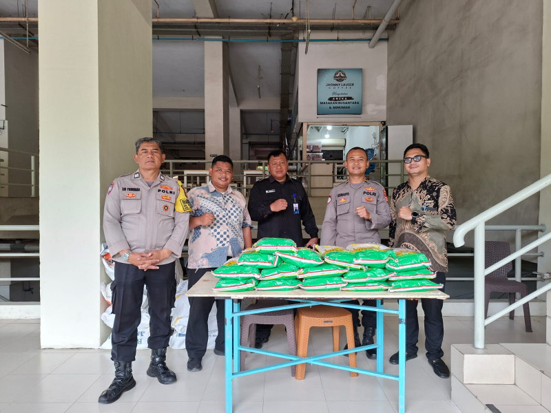 Gerakan Pangan Murah Polri dan Bulog Digelar di Kelapa Gading 1.5 Ton Beras SPHP Disalurkan