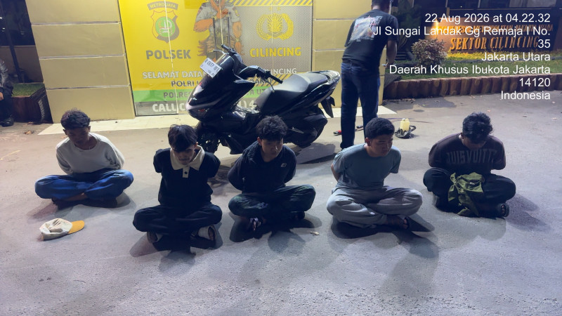 Lima Remaja Diduga Hendak Tawuran di Cilincing Diamankan, Polisi Sita Sajam hingga Botol Diduga Berisi Air Keras