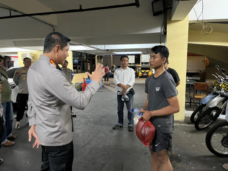 Polisi Tahan Pelaku Penusukan Remaja di Condet